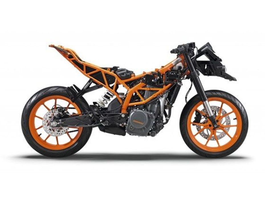 KTM RC 390 construction bodyparts and chassis
