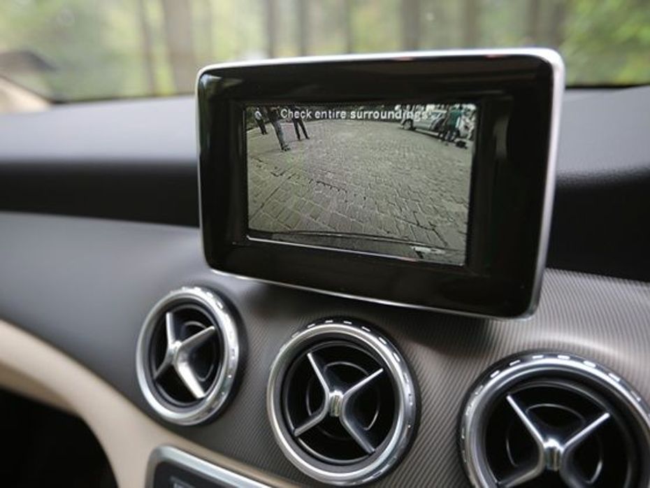 Mercedes-Benz GLA-Class infotainment screen