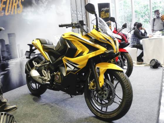 Pulsar rs 200 indian price hot sale