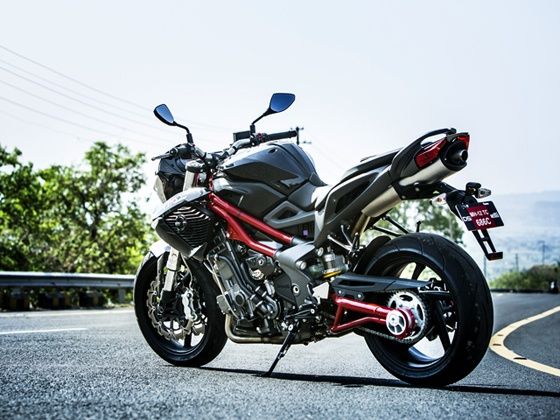 benelli tnt 899 review