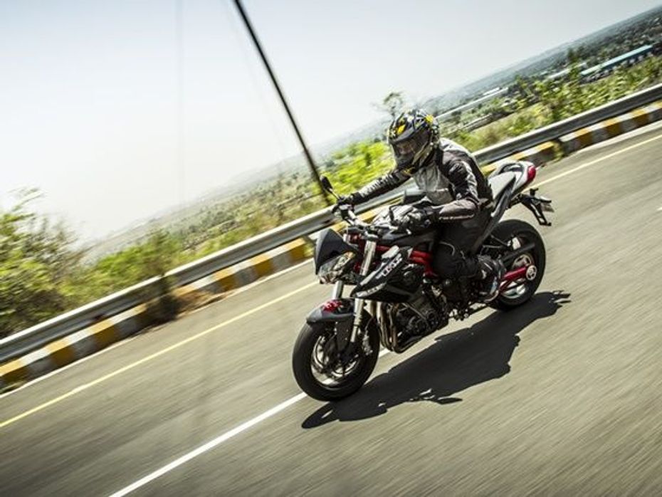 Riding the Benelli TNT 899 on the hills around Pune in India