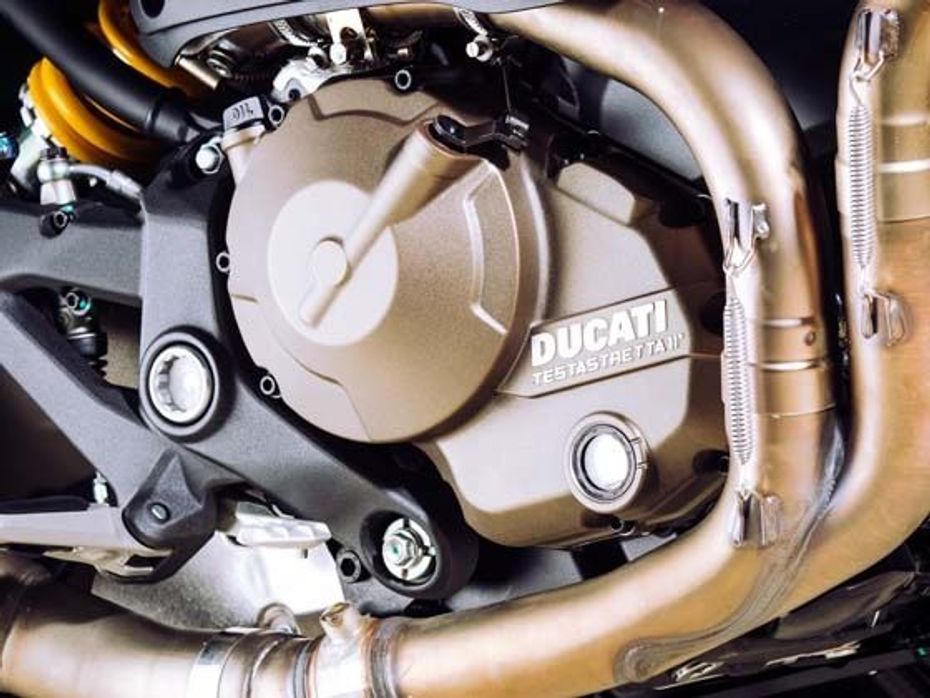 821cc Testastretta 11 degree L-twin engine