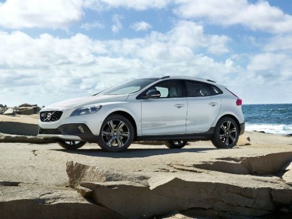 Volvo V40 Cross Country Petrol launched in India