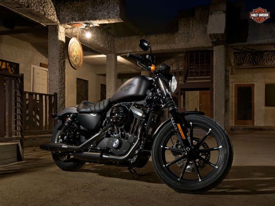 2016 Harley-Davidson Iron 883 Dark Custom