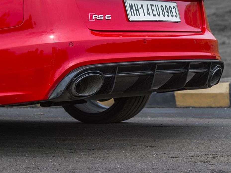 Audi RS6 India review exhaust