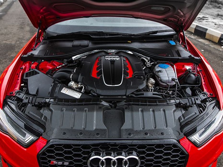 Audi RS6 India review engine