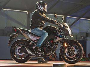 Honda Cb Hornet 160r First Review Zigwheels