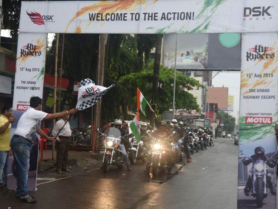 DSK Hyosung owners celebrate 69th Independence Day