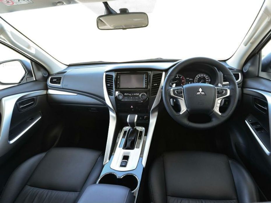 New Mitsubishi Pajero Sport interior