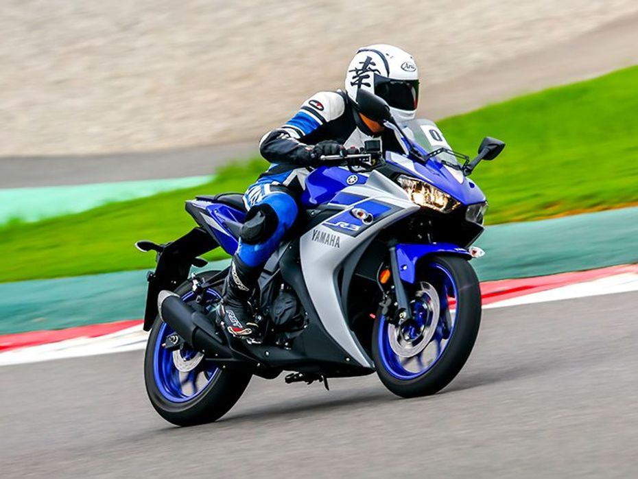 Yamaha R3 track review