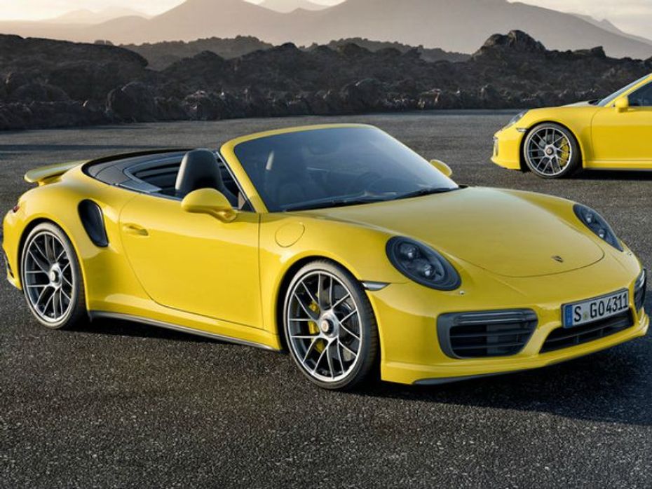 Porsche unveils 2016 911 Turbo and Turbo S