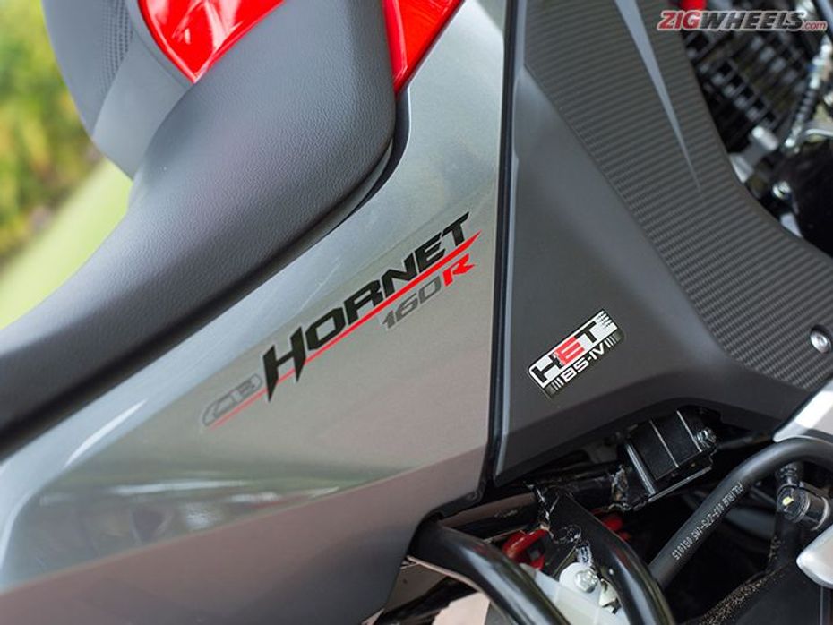 Honda CB Hornet 160R badge