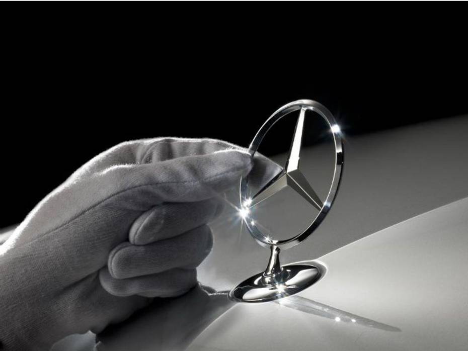 Mercedes-Benz Logo