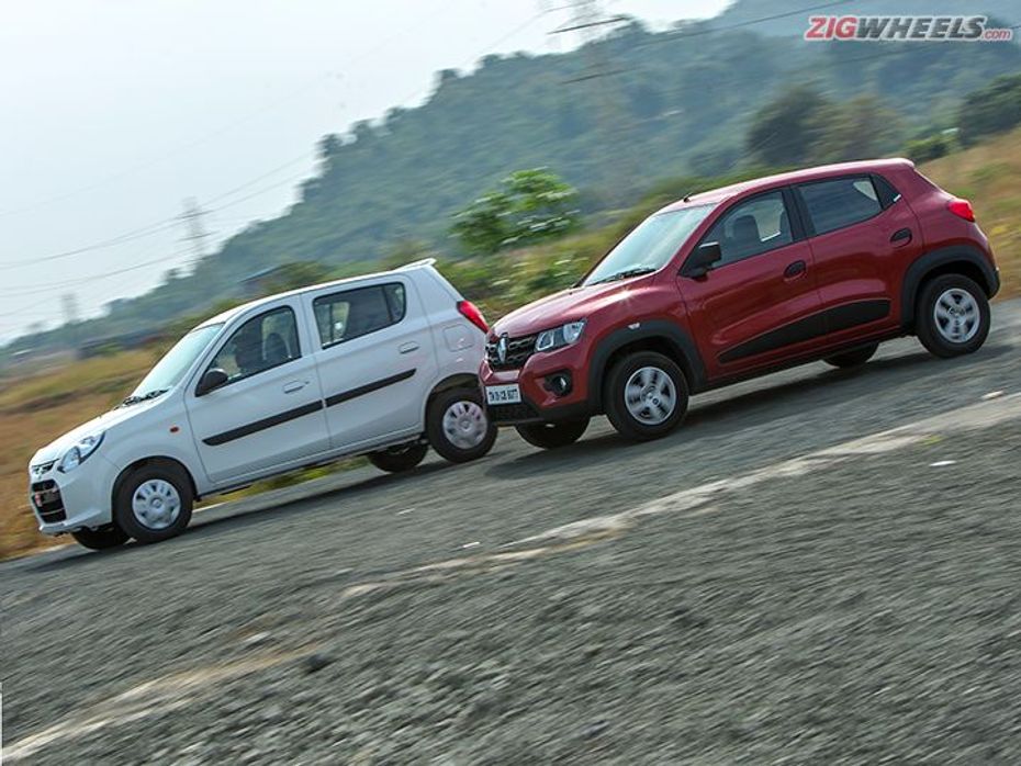 Renault Kwid vs Maruti Alto action pic