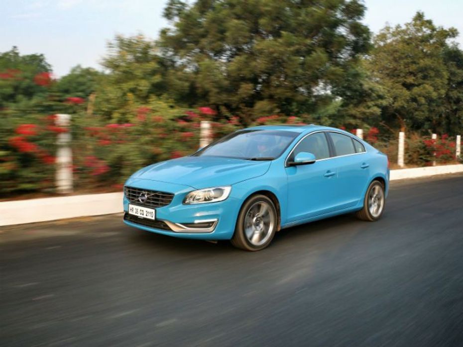Volvo S60 T6 in action