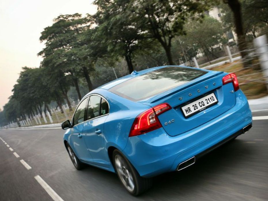 Volvo S60 T6 rear action