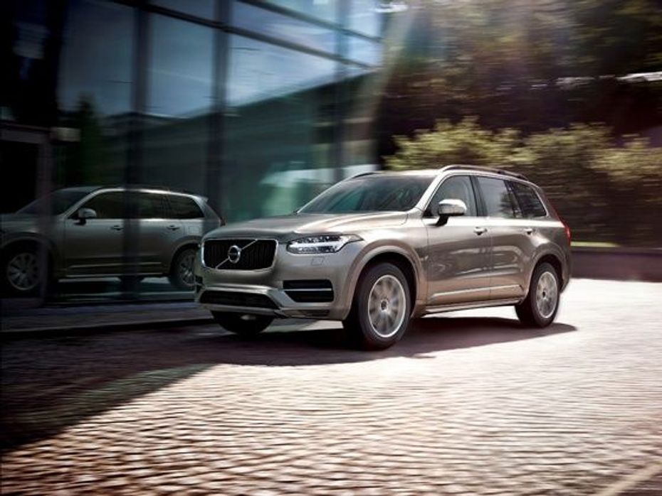 Review of the India bound 2015 Volvo XC90 SUV with distinct 