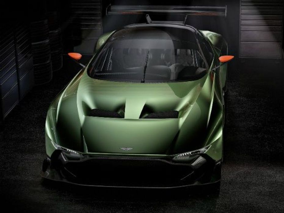 Aston Martin Vulcan unveiled