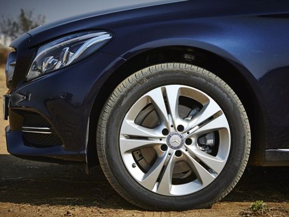 2015 Mercedes-Benz C220 Diesel Review wheels