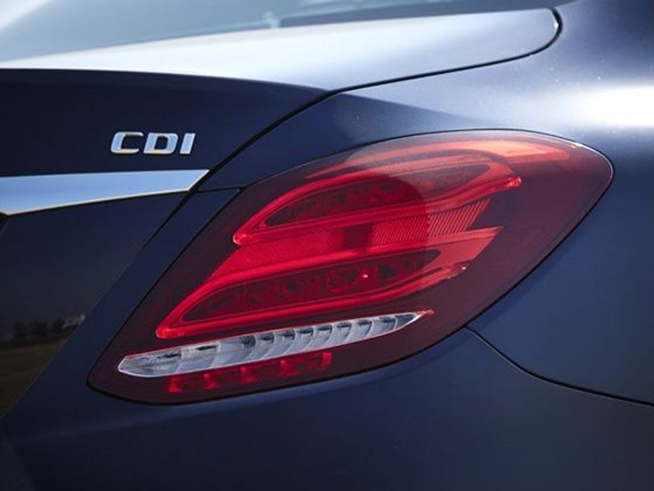 2015 Mercedes-Benz C220 Diesel Review badge