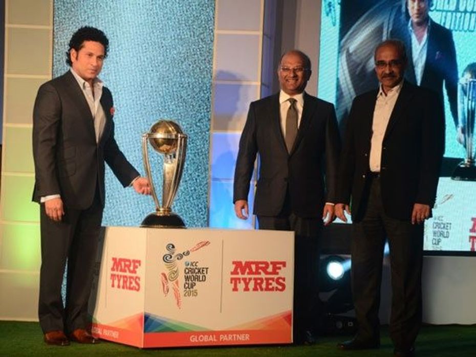 chin Tendulkar unveils MRF ZSPORT World Cup tyre picture
