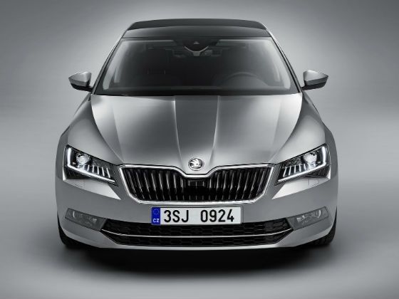 New Skoda Superb India Launch By Mid 2016 Zigwheels New Skoda Superb 2016 Front Static
