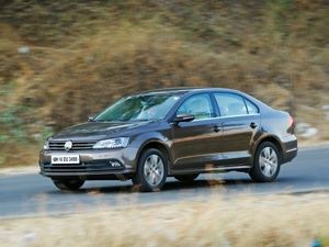New 2015 Volkswagen Jetta Facelift India Review Zigwheels