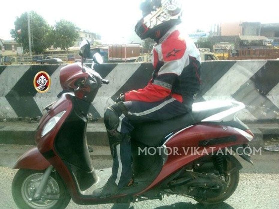 New Yamaha Nozza Grande scooter spied in India for the first time