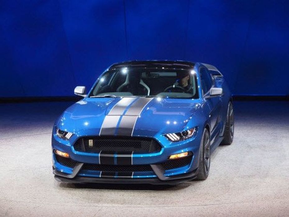 2015 Ford Shelby Mustang GT350R unleashed
