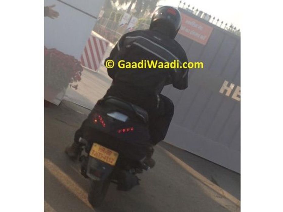 Hero Dash V-shaped tail light spied in India