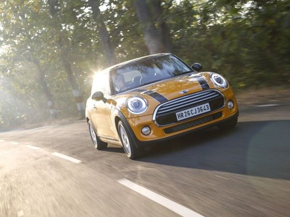 2014 Mini Cooper D Review tracking