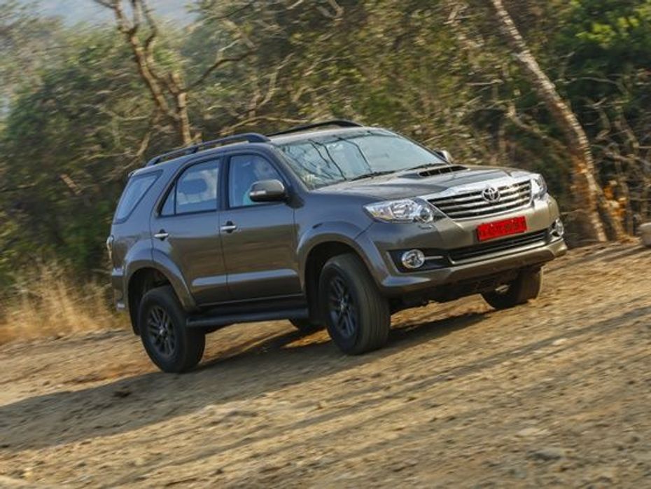 Toyota Fortuner AWD automatic review photo 2