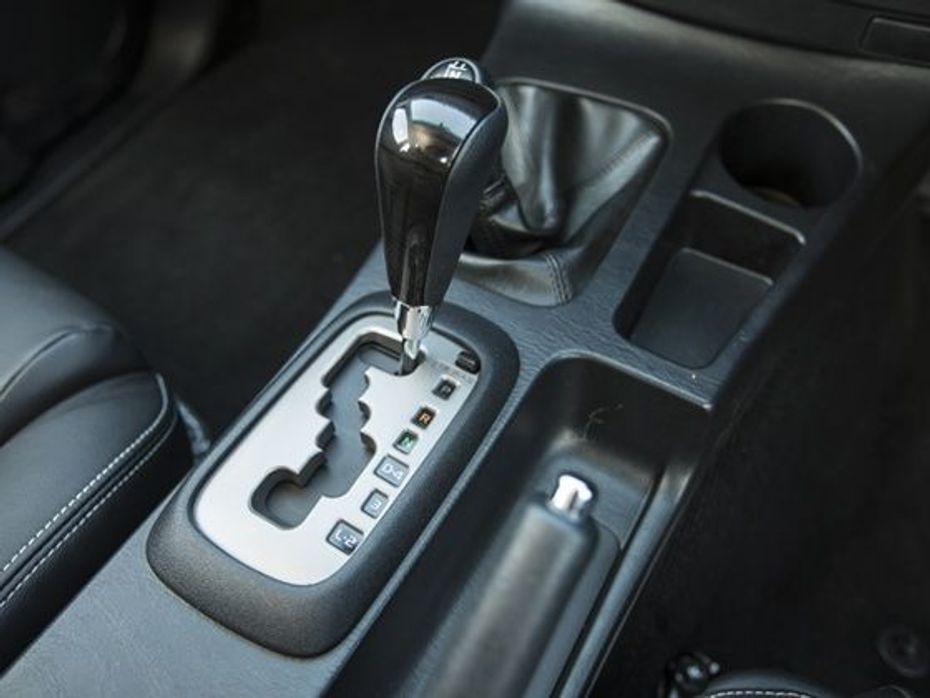 Toyota Fortuner AWD automatic review photo automatic gearbox