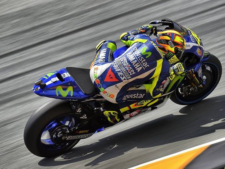 2015 German MotoGP: Marquez rules the Ring - ZigWheels