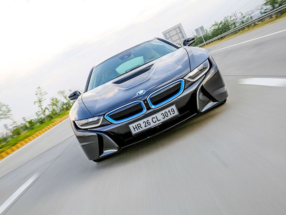 2015 BMW i8 front action