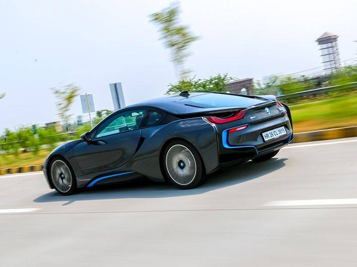 2015 BMW i8 India review - ZigWheels