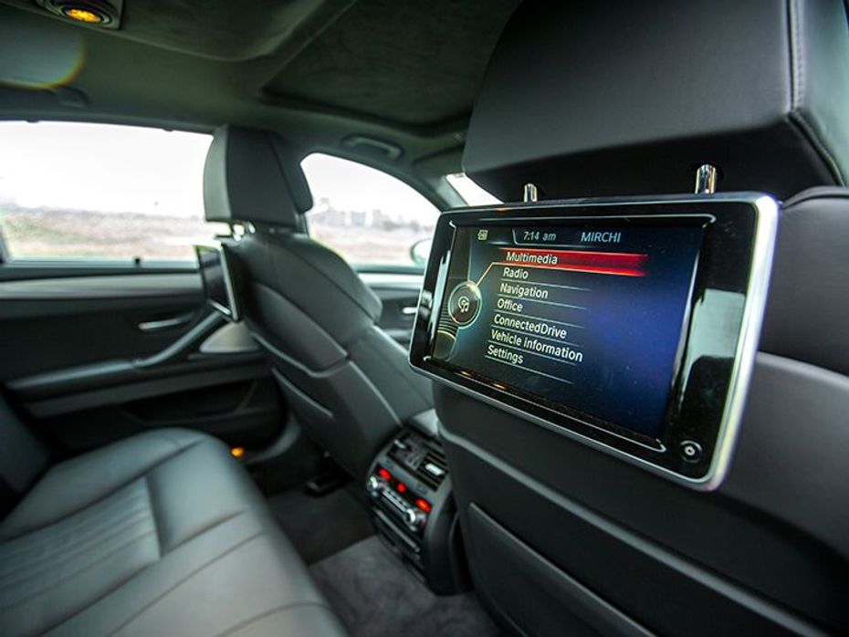 2014 BMW M5 rear seat entertainment screen