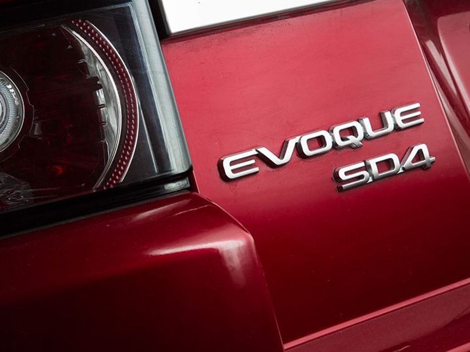 Range Rover Evoque review badges