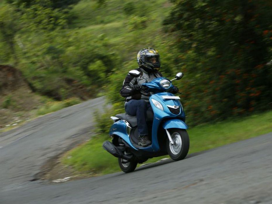 Ride and handling of Yamaha Fascino