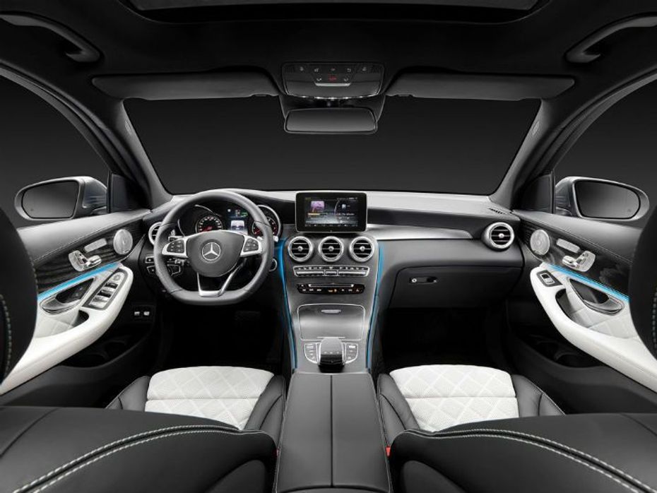 2016 Mercedes-Benz GLC interior