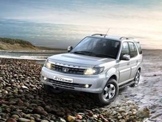 2015 Tata Safari Storme launched