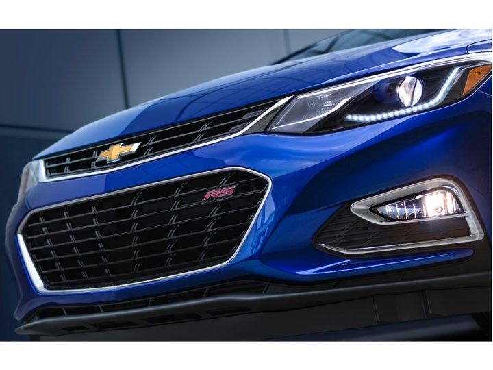 General Motors reveals new 2016 Chevrolet Cruze ZigWheels