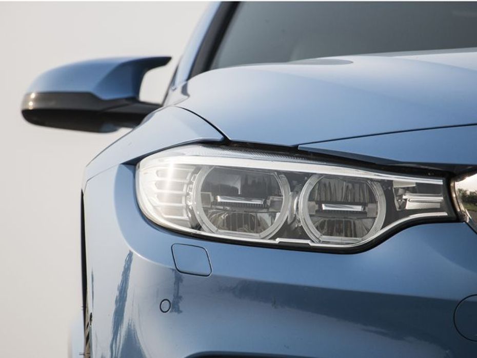 2015 BMW M3 headlight