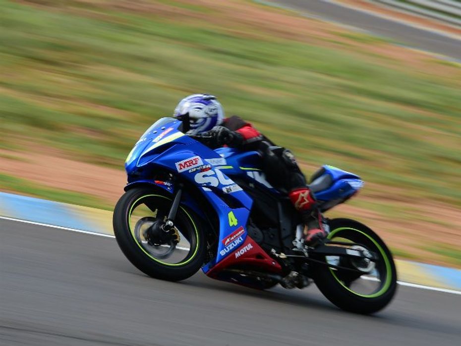 Great handling and overall dynamics of the Suzuki Gixxer Cup race bike