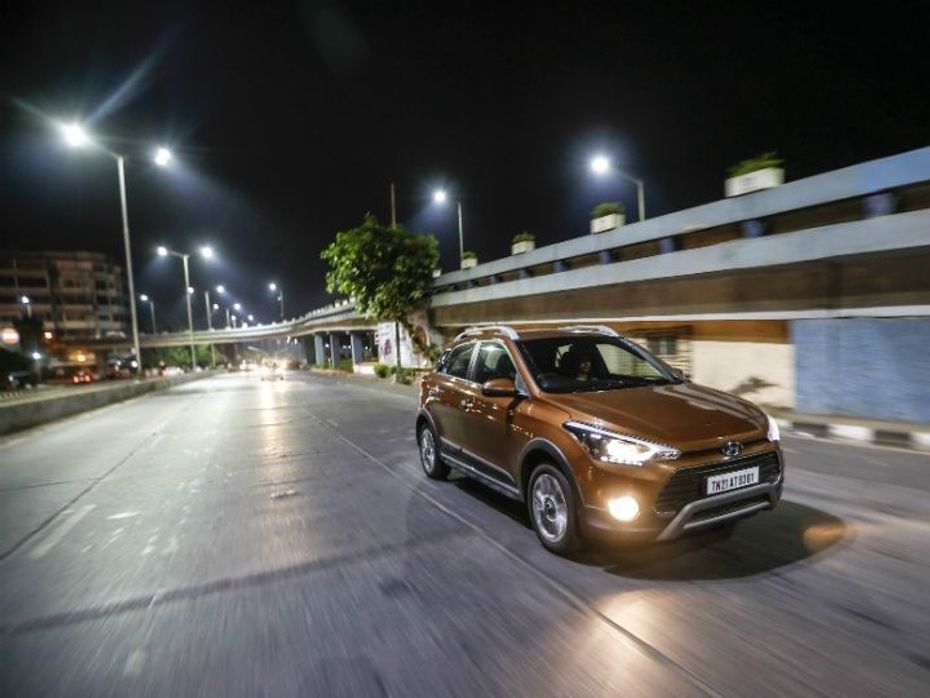 Hyundai i20 Active in action