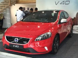 2015 Volvo V40 hatchback launched in India at Rs 24.75 lakh