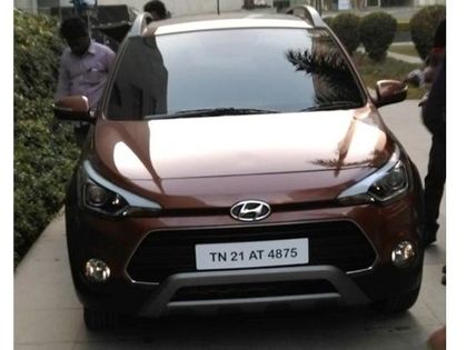 Hyundai i20 Active spied without disguised before India launch
