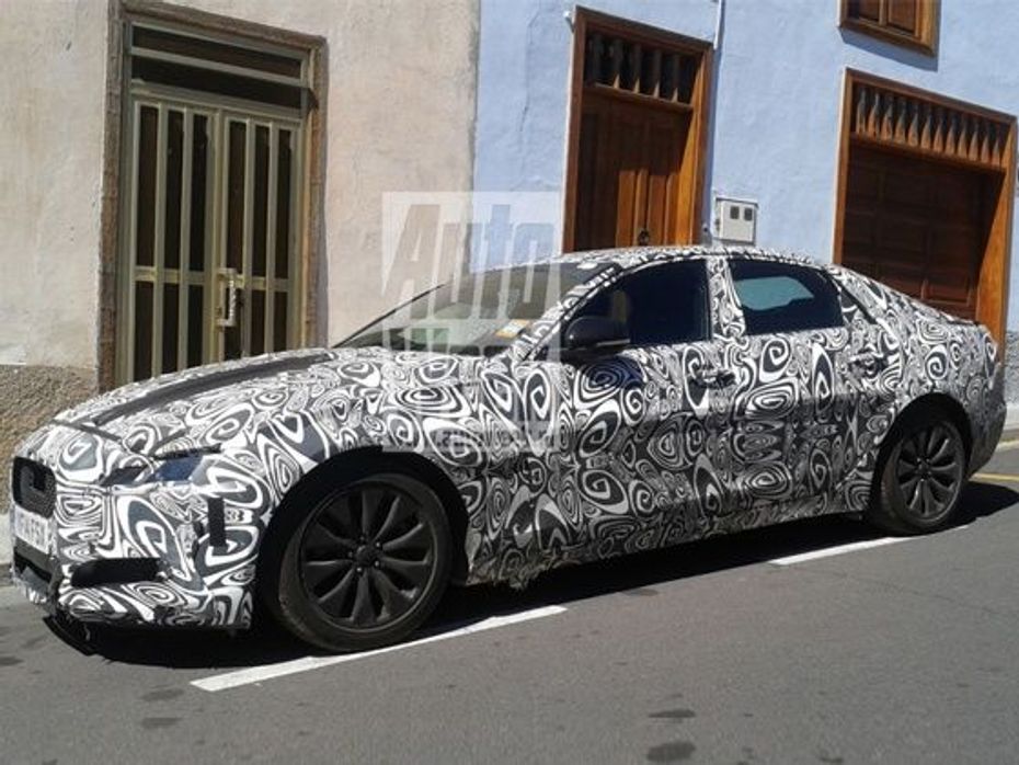 India-bound 2016 Jaguar XF spotted testing
