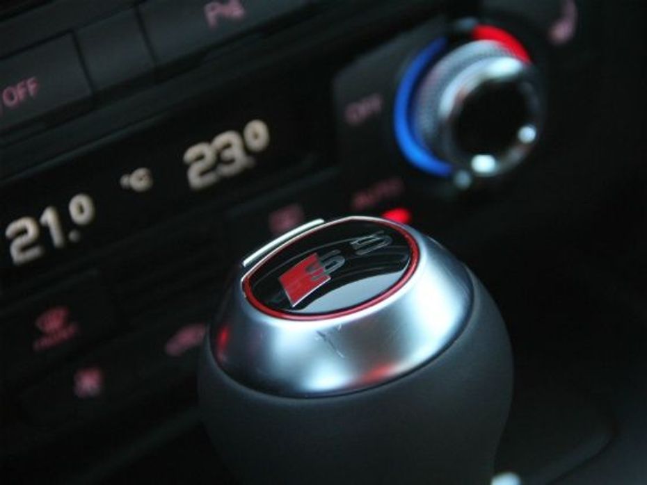 Audi S5 Sportback Review Picture gear knob