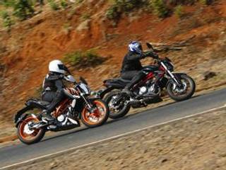 Benelli TNT 302 vs KTM 390 Duke: Comparison Review